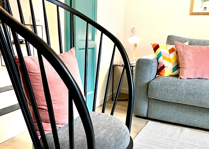 Fara Cinque Small Apartment