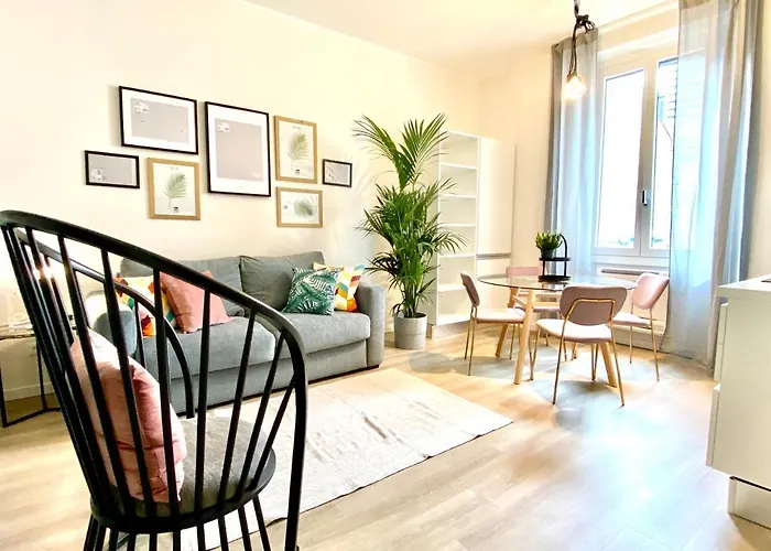 Fara Cinque Small Apartment